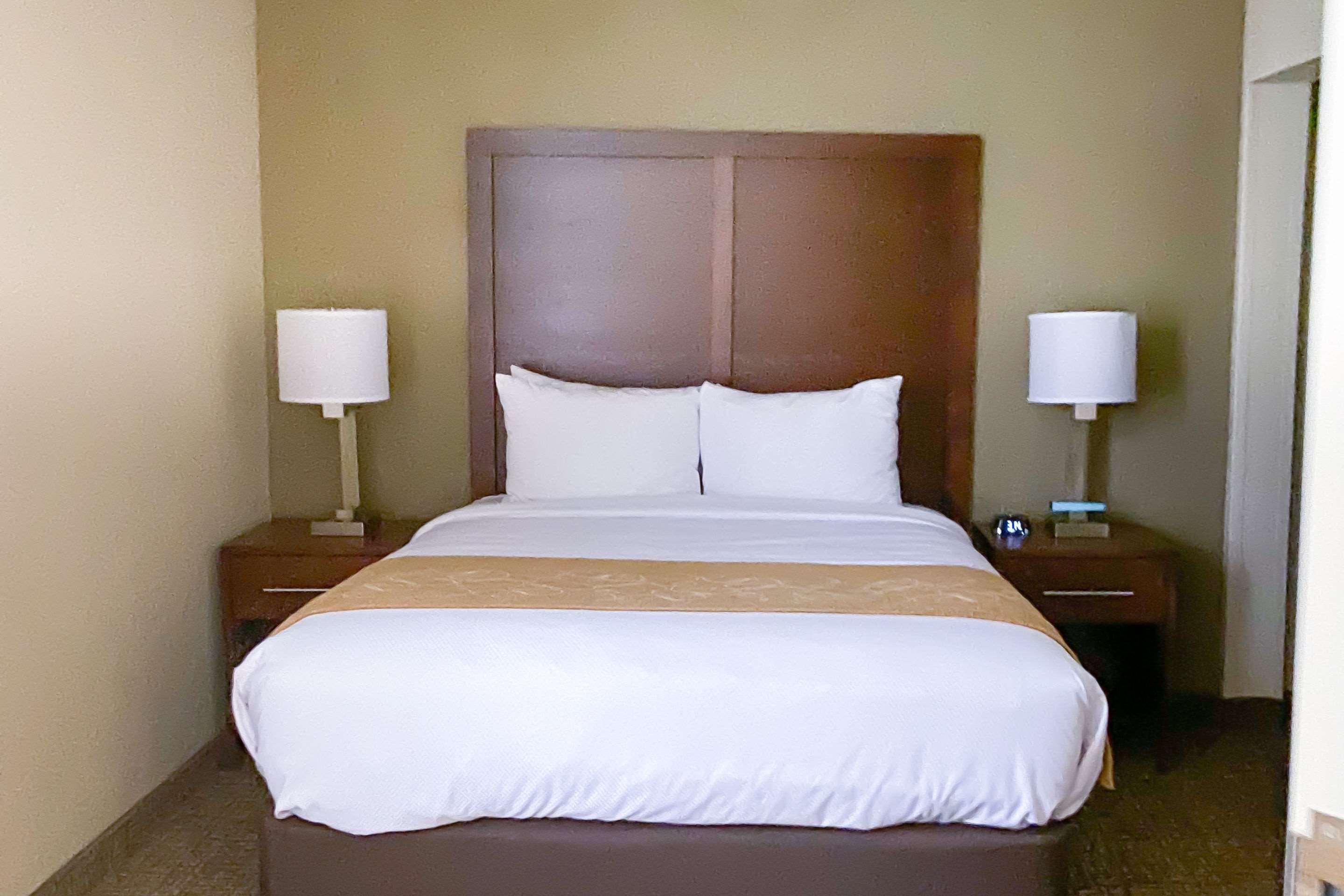 Comfort Suites Clarksville Eksteriør bilde