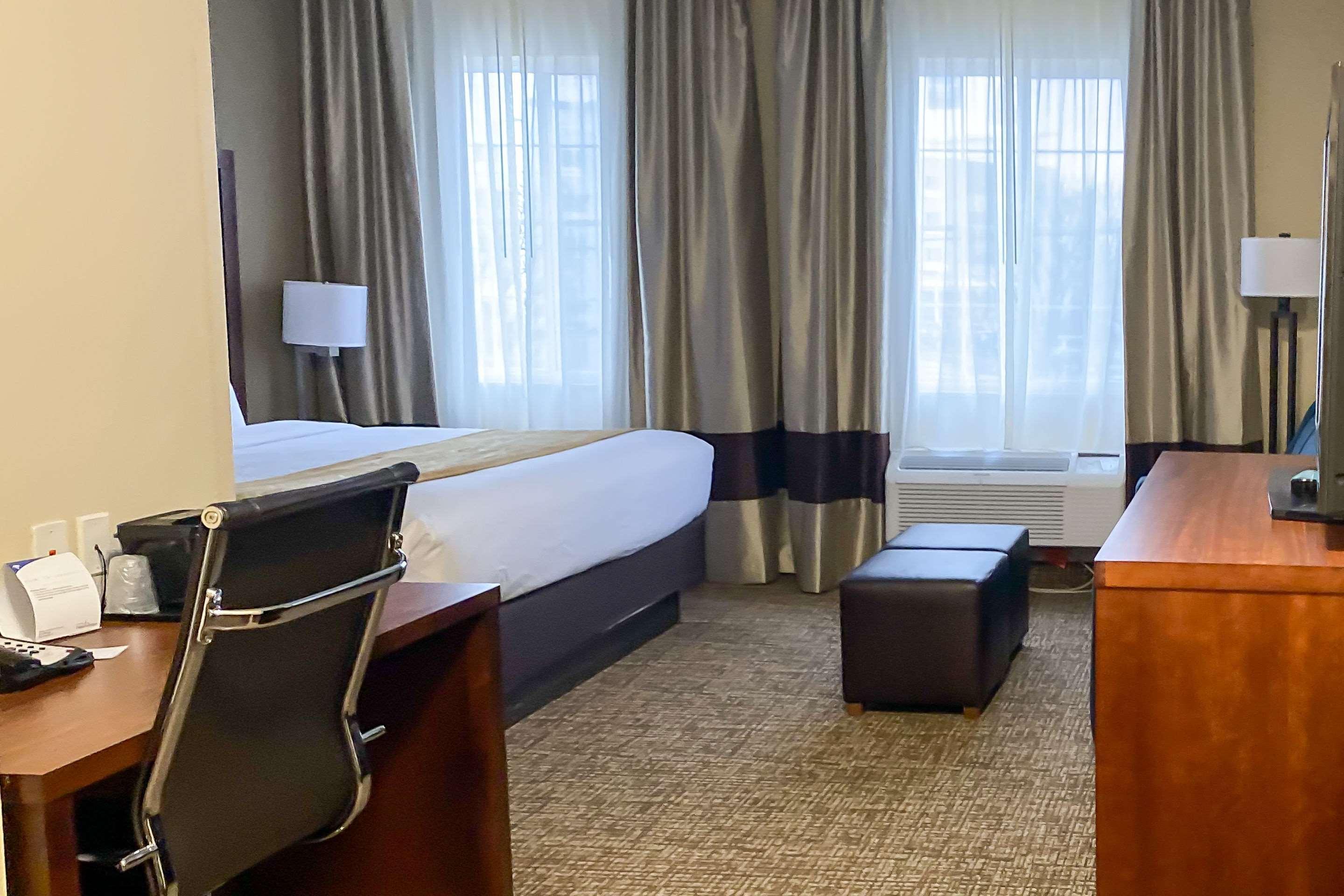 Comfort Suites Clarksville Eksteriør bilde